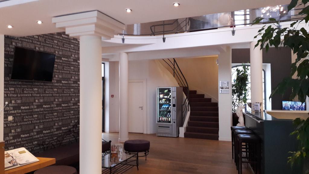 Hotel Cerise - Les Sources Luxeuil-Les-Bains Exterior foto